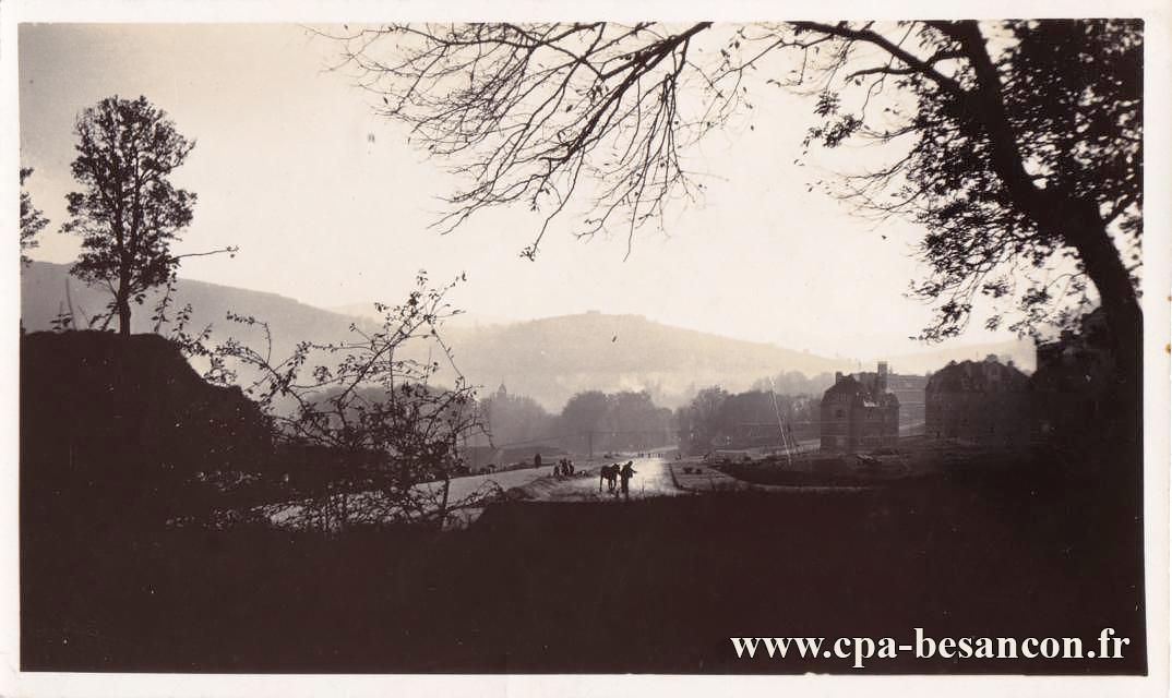 BESANÇON - Vue générale et avenue Charles Siffert - v. 1932